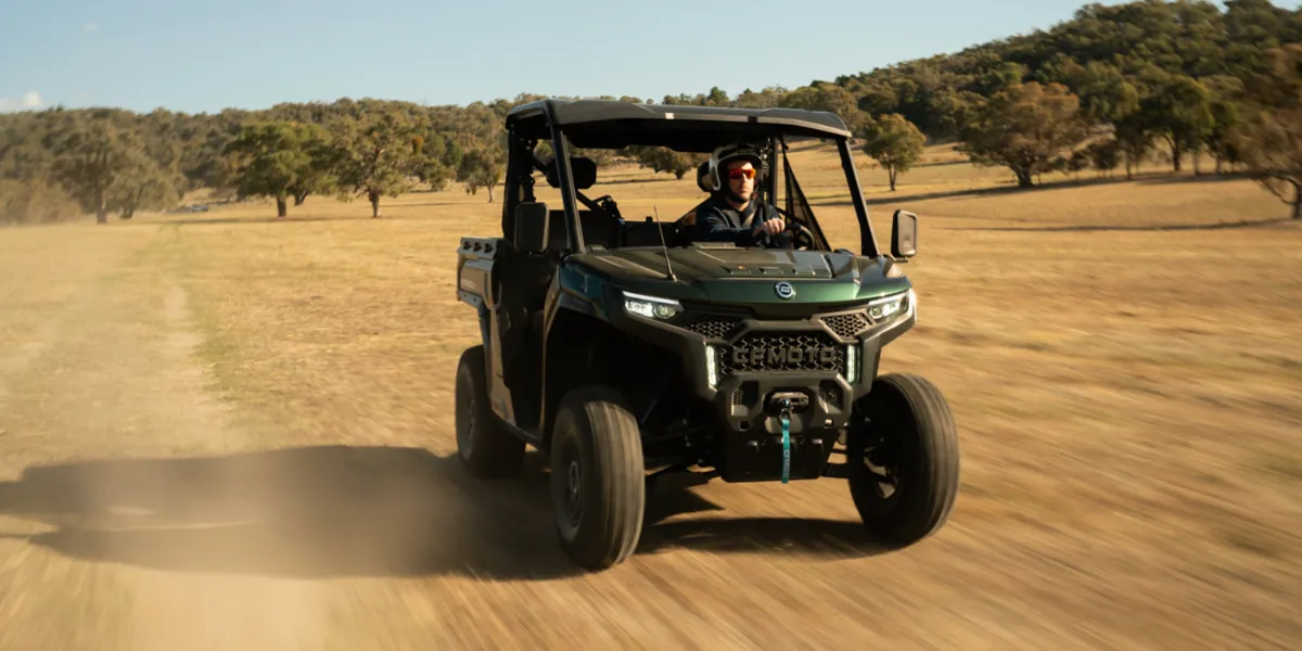 Foto CFMOTO U10 PRO